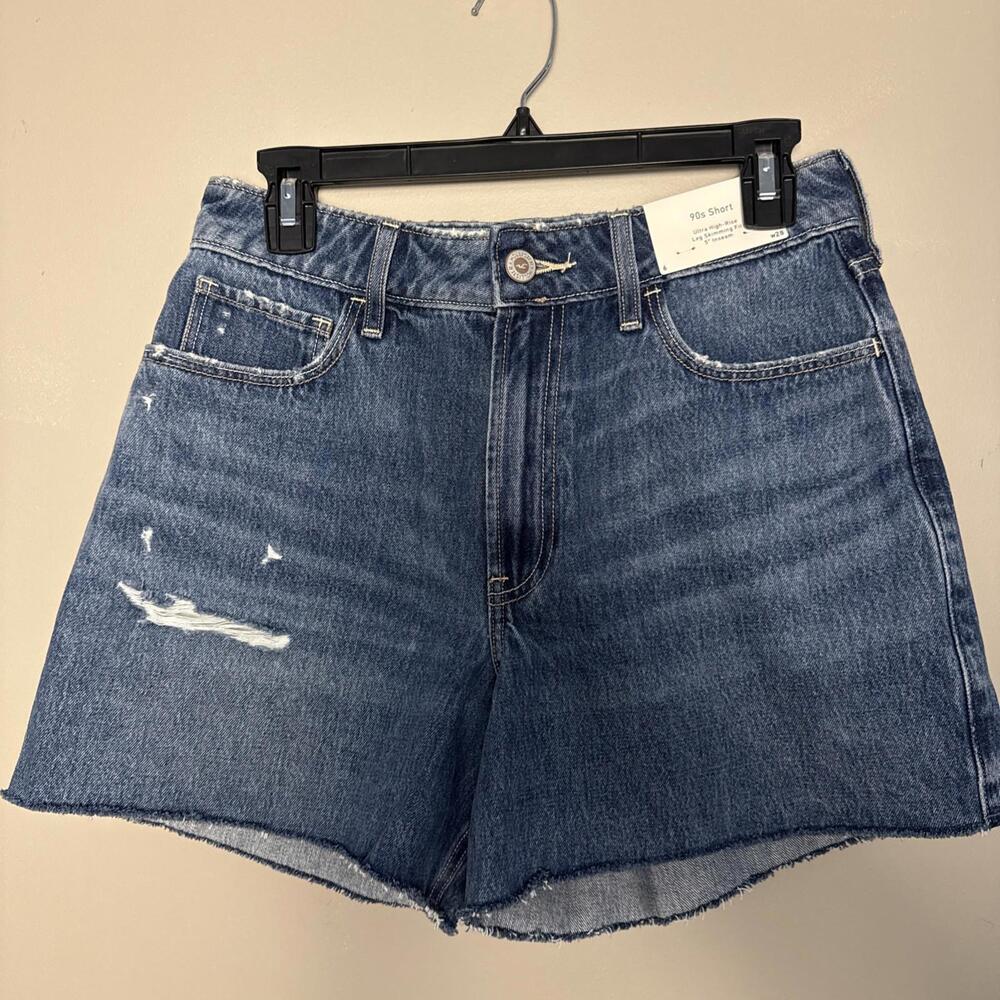 Hollister 90's Women's Dark Wash Ultra High Rise Leg Skimming Shorts NWT 6/28"